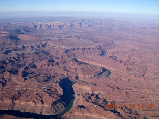 184 6pp. aerial - Canyonlands