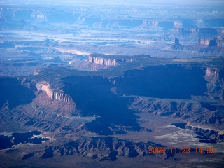 199 6pp. aerial - Canyonlands - Island in the Sky
