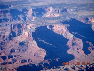 239 6pp. aerial - Canyonlands - Dead Horse Point