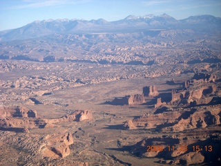 262 6pp. aerial - Canyonlands area