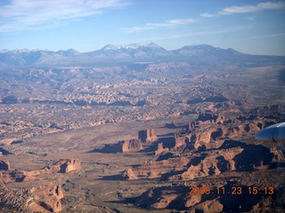 263 6pp. aerial - Canyonlands area
