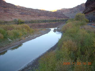 275 6pp. view from new Colorado River bridge in Moab
