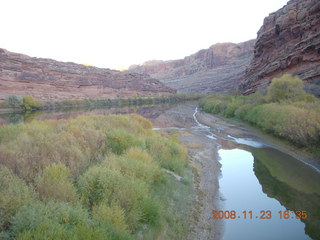 276 6pp. view from new Colorado River bridge in Moab