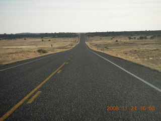 312 6pq. road to Canyonlands