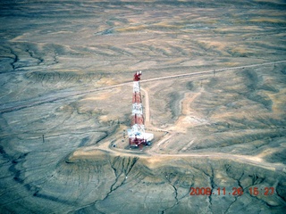 aerial - Hanksville (HVE) to Green River (U34) - oil well tower
