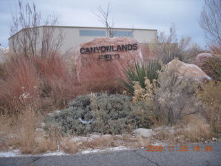 604 6ps. Canyonlands Airport (CNY) sign