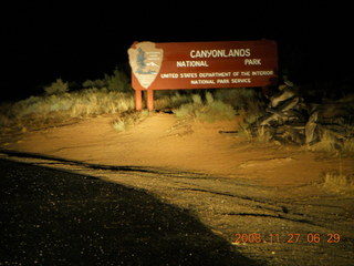 2 6pt. Canyonlands National Park - sign in headlights