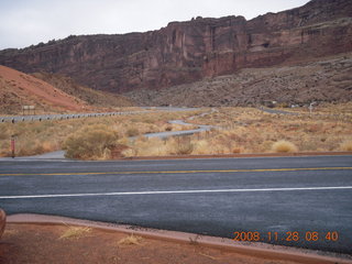 19 6pu. road to Arches National Park