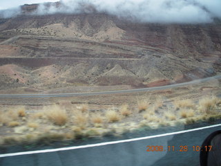 77 6pu. road to Canyonlands
