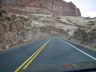 79 6pu. road to Canyonlands