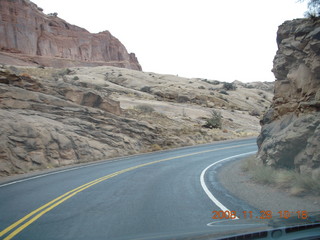 80 6pu. road to Canyonlands