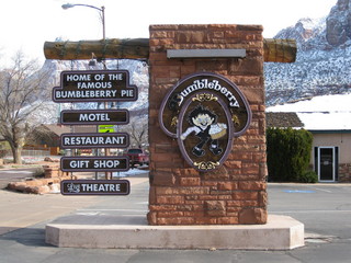 beth's Saturday zion-trip pictures - Bumbleberry Inn