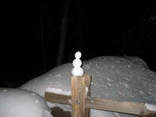 19 6qk. debbie's Zion-trip pictures - small snowman