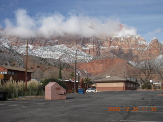 19 6ql. drive from saint george to zion - mountains in clouds
