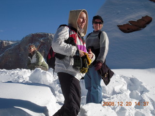 65 6ql. Zion National Park - Angels Landing hike - Debbie and Beth