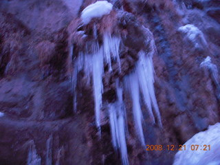 13 6qm. Zion National Park - icicles