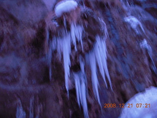 14 6qm. Zion National Park - icicles