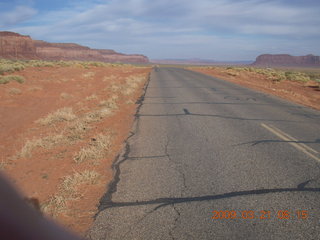 Monument Valley Airport (UT25) - no go-arounds