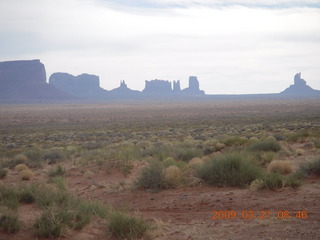 Monument Valley (UT25) run - horses