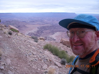 28 6uh. Canyonlands - Lathrop trail hike - Adam and