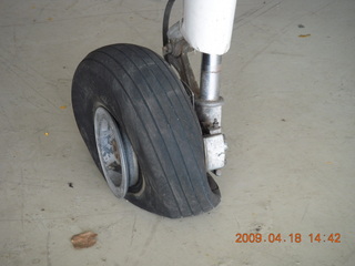 N4372J at Canyonlands (CNY) - flat tire