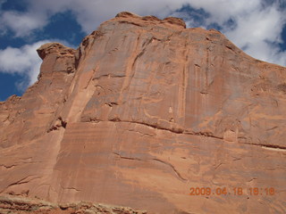 259 6uj. Arches National Park - Park Avenue hike