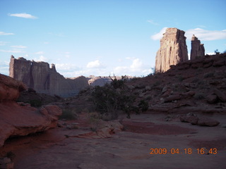 Arches National Park - Park Avenue hike