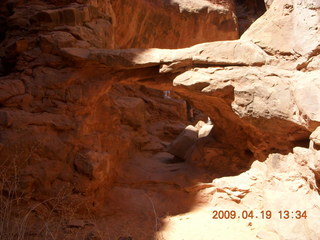 60 6uk. Arches National Park - Walk Through Bridge - Fiery Furnace hike