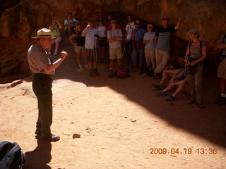 64 6uk. Arches National Park - hikers and guide Dick - Fiery Furnace hike