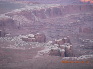 215 6uk. Canyonlands National Park - sunset at Grandview Point