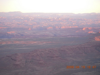 221 6uk. Canyonlands National Park - sunset at Grandview Point