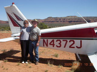 Fry Canyon (UT74) - Debbie Stephens and Charles Lawrence and N4372J