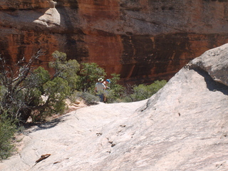 Charles Lawrence photo - Debbie Stephens and Charles Jackson and N4372J at Fry Canyon