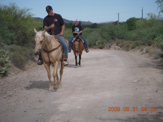 Superior Airport (E81) run - horses and riders`