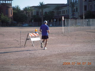 Mike Davis running