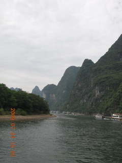 160 6xq. China eclipse - Li River  boat tour