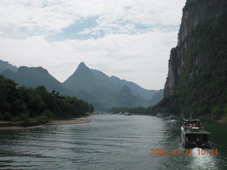 214 6xq. China eclipse - Li River  boat tour