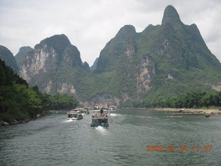 267 6xq. China eclipse - Li River  boat tour