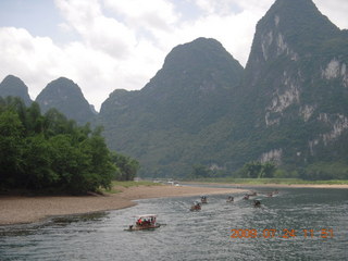 370 6xq. China eclipse - Li River  boat tour
