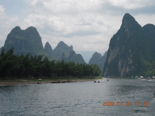 383 6xq. China eclipse - Li River  boat tour