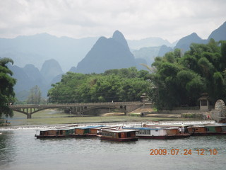 417 6xq. China eclipse - Li River  boat tour