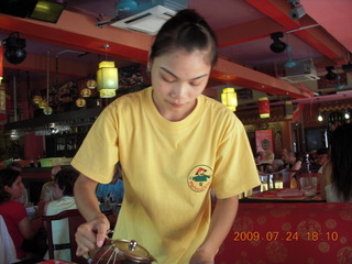 487 6xq. China eclipse - Yangshuo restaurant waitress