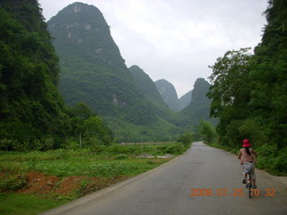 208 6xr. China eclipse - Yangshuo bicycle ride