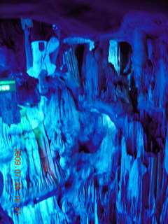 103 6xs. China eclipse - Guilin - Reed Flute Cave (really low light, extensive motion stabilization)