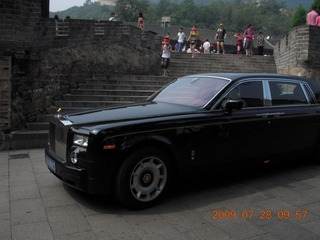 66 6xu. China eclipse - Beijing tour - Great Wall - Rolls Royce driving by