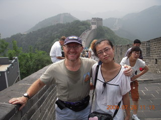 113 6xu. China eclipse - Beijing tour - Great Wall - Adam and fellow tourist