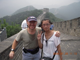 115 6xu. China eclipse - Beijing tour - Great Wall - Adam and fellow tourist