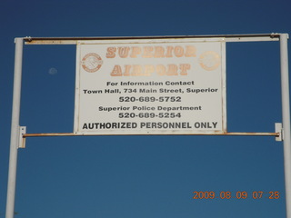 Superior Airport (E81) run - sign