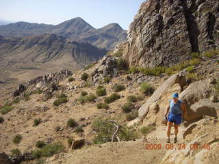 1066 6zq. Bell Pass, Tom's Thumb hike - Adam