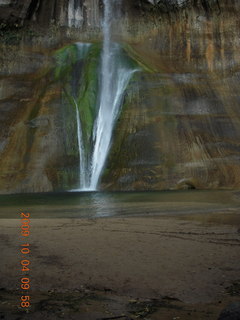 110 704. Escalante - Calf Creek trail - waterfall